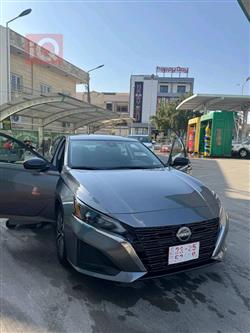 نیسان ئەلتیما